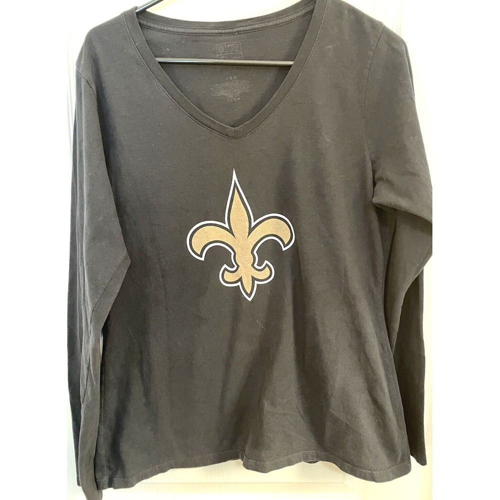 Long Sleeve Shirt 9 Cynthia in Back of shirt Blk New Orleans Saints Size Large